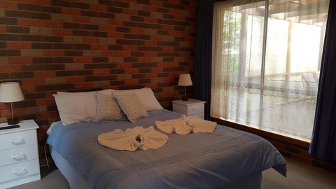 Tocumwal All Seasons - Lismore Accommodation 4