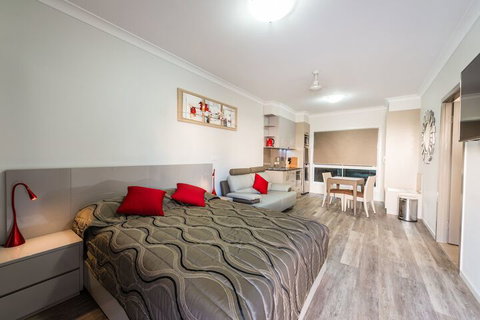 Athena Motel Apartments - Lismore Accommodation 3