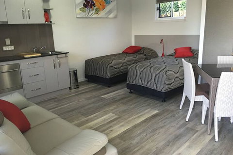 Athena Motel Apartments - Lismore Accommodation 6