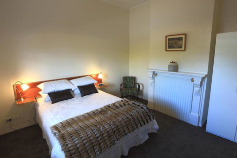 At The Beach & Not Quite At The Beach Holiday Cottages Stanley - Lismore Accommodation 1