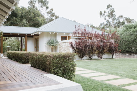 Yallingup Villas - Lismore Accommodation 1