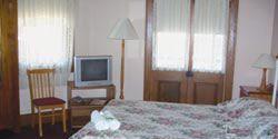 Loong Cheong - Lismore Accommodation 9