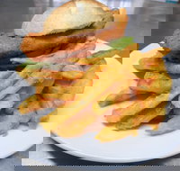 The Alma Hotel - Lismore Accommodation