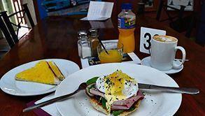 Flavours Cafe - Lismore Accommodation 5