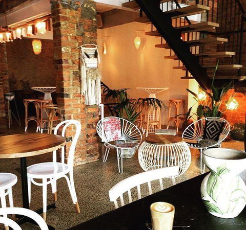 Victoria Hotel Bistro - Lismore Accommodation 10