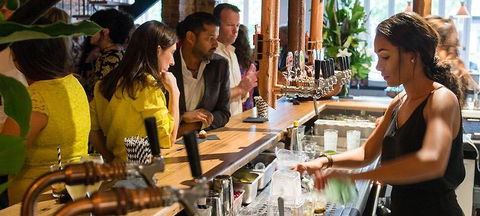 Victoria Hotel Bistro - Lismore Accommodation 1