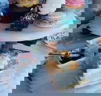 Cake  Plate - Dessert Bar  Retail Emporium - Lismore Accommodation