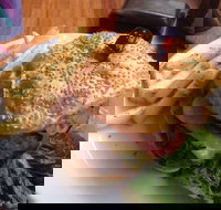 The Red Parrot Cafe - Lismore Accommodation