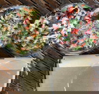 Get Tossed Salad Bar