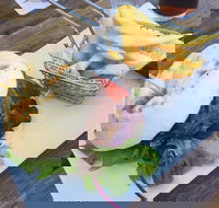 Seaview Hotel By the Beach - Lismore Accommodation