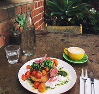 Ginger's Coffee Studio  Vintage Lounge Bar - Lismore Accommodation
