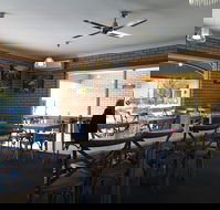 Cardian's Coffee Lounge - Lismore Accommodation