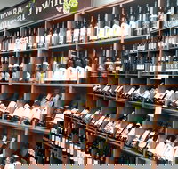 Cowra Visitor Information Centre Wine Selection - Lismore Accommodation