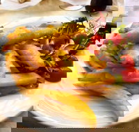 Restaurant and Bar at Noosa Heads Surf Club - Lismore Accommodation