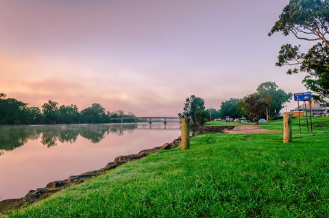 Three Birds Riverfront Restaurant - Lismore Accommodation 1