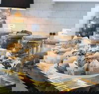 Brooks  Stain - Lismore Accommodation