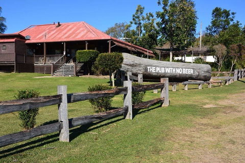 The Pub With No Beer - Lismore Accommodation 0