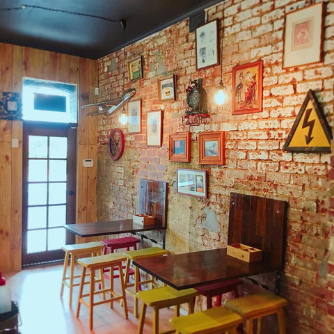 Hog A Burger - Lismore Accommodation 0