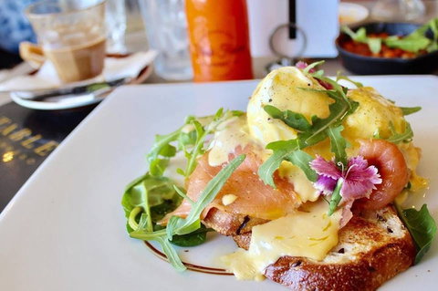 Table 1 Espresso - Lismore Accommodation 0