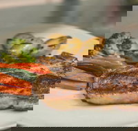 The Urvin's Bistro - Lismore Accommodation