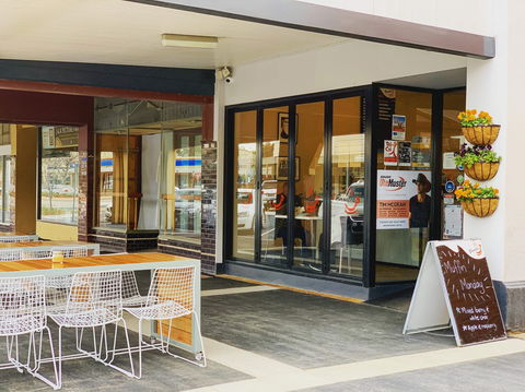 Brontes Gourmet - Lismore Accommodation 1