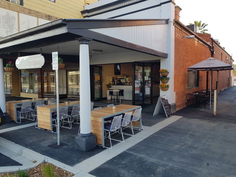 Brontes Gourmet - Lismore Accommodation 2