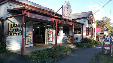 Mogo Fudge And Ice Cream /  Courtyard Cafe / Lots Of Lollies Mogo - Lismore Accommodation 0