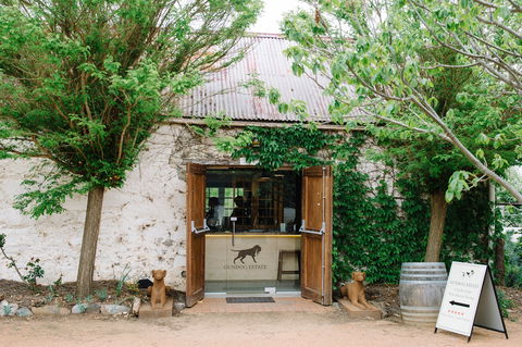 Gundog Estate Cork Street Cellar Door - Lismore Accommodation 0