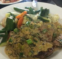 Luciano's - Lismore Accommodation