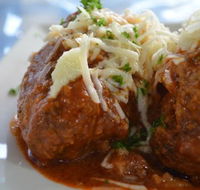 Manolis Greek Taverna - Lismore Accommodation