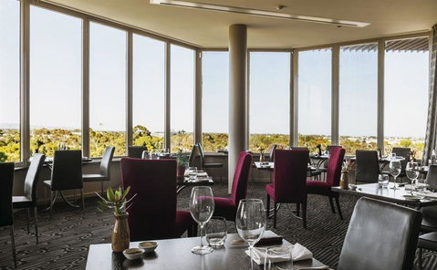Skyline Restaurant - Lismore Accommodation 12