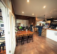 The Hub - Pizza and Beer - Lismore Accommodation