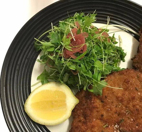 FOS Kitchen & Bar - Lismore Accommodation 13