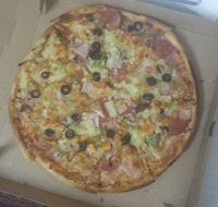 Brett's Pizza Inn  Coffee Lounge - Lismore Accommodation