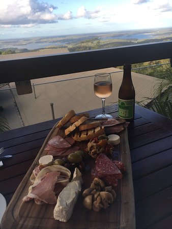 Clear Mountain QLD Lismore Accommodation