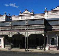 Warwick Hotel - Lismore Accommodation