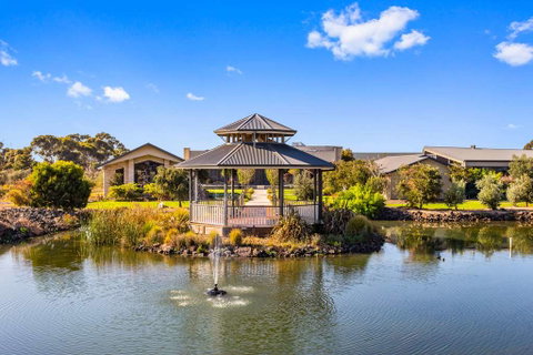Quality Suites Point Cook Seasons 5 - Lismore Accommodation 0