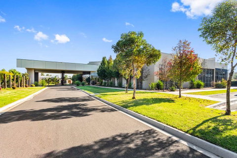 Quality Suites Point Cook Seasons 5 - Lismore Accommodation 4