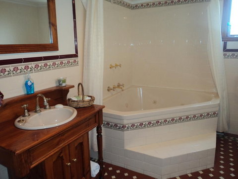 Greenocks Old Telegraph Station - Lismore Accommodation 5