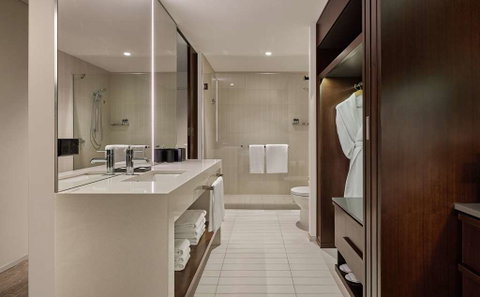 Hyatt Regency Brisbane - Lismore Accommodation 2