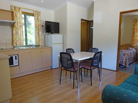 Adelaide Caravan Park - Lismore Accommodation 6