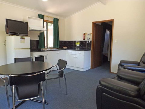 Adelaide Caravan Park - Lismore Accommodation 8