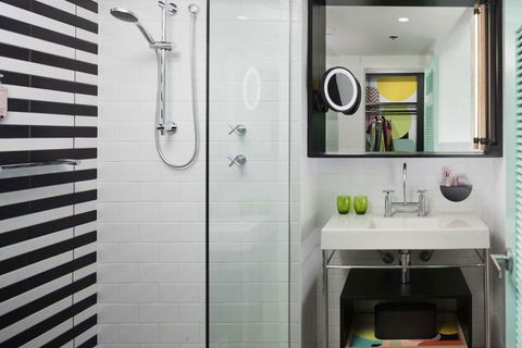 QT Gold Coast - Lismore Accommodation 4