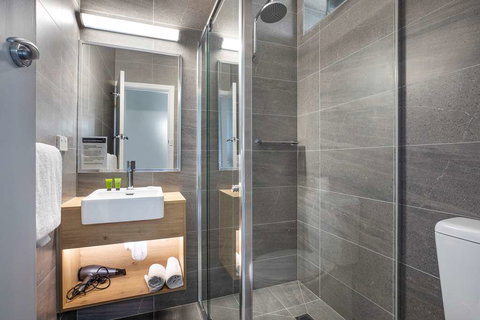 Skyways Hotel - Lismore Accommodation 4