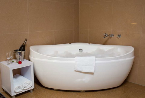 Best Western Plus Hovell Tree Inn - Lismore Accommodation 13