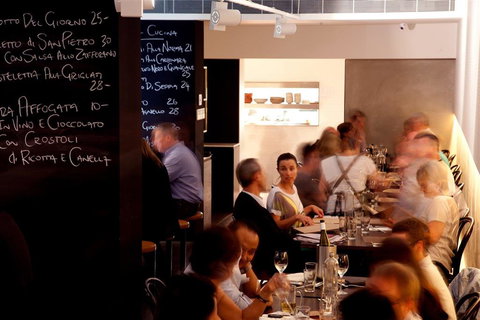 Adge Apartment Hotel - Lismore Accommodation 10