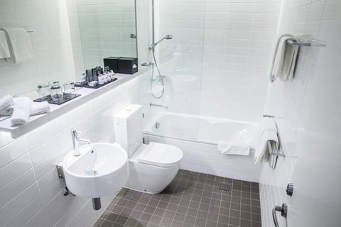 Adge Apartment Hotel - Lismore Accommodation 14