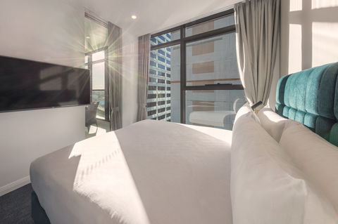 Meriton Suites Sussex Street, Sydney - Lismore Accommodation 12