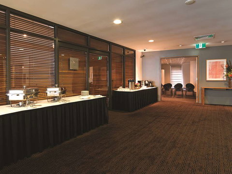Adina Apartment Hotel Sydney Town Hall - Lismore Accommodation 13