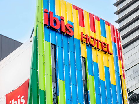 Ibis Sydney Barangaroo - Lismore Accommodation 1